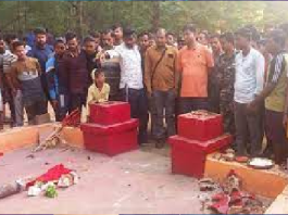 Bokaro Crime News: Thieves doing 'temple circumambulation', cleaning hands on donation box, caught in CCTV incidents