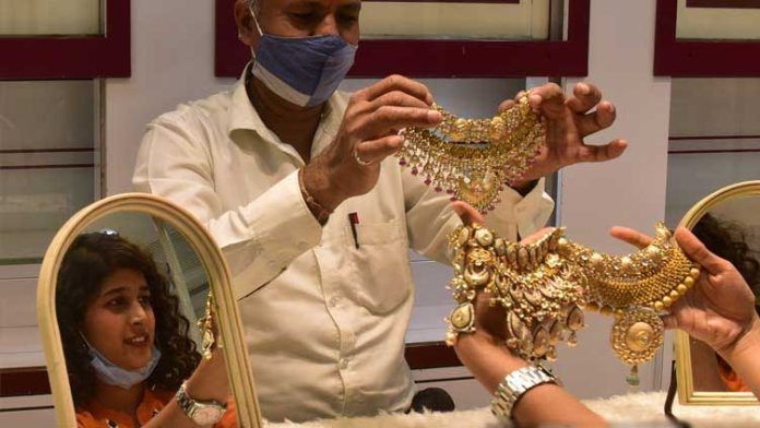 Gold-Silver Price Today: Rise in gold and silver prices for the third consecutive day, know how expensive gold became