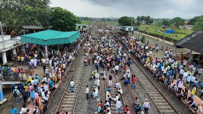 Jharkhand Latest News! Kurmi community withdraws Rail Roko movement, train services will remain normal in three states