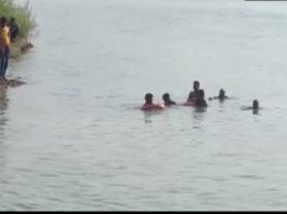 Jharkhand News: 5 children washed away in the strong current of rivers, bodies of 3 recovered, search for 2 continues