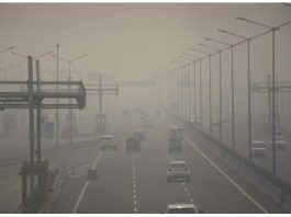 Delhi Pollution: Even before Diwali, poison started dissolving in Delhi's air, AQI crossed 300.