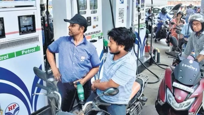 Petrol Diesel Price : Petrol becomes expensive in Jharkhand, Assam, prices reduced in these states including Bihar, new rates released