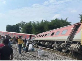 Jharkhand Train Accident : Suddenly a loud noise was heard, there was screaming and shouting, the reason of the train accident was known
