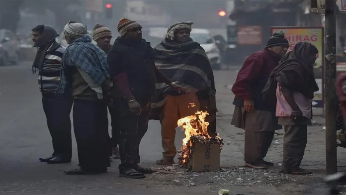 Jharkhand Weather Update: Cold wind will wreak havoc in Ranchi, cold spreads silence on the roads, yellow alert issued regarding cold wave