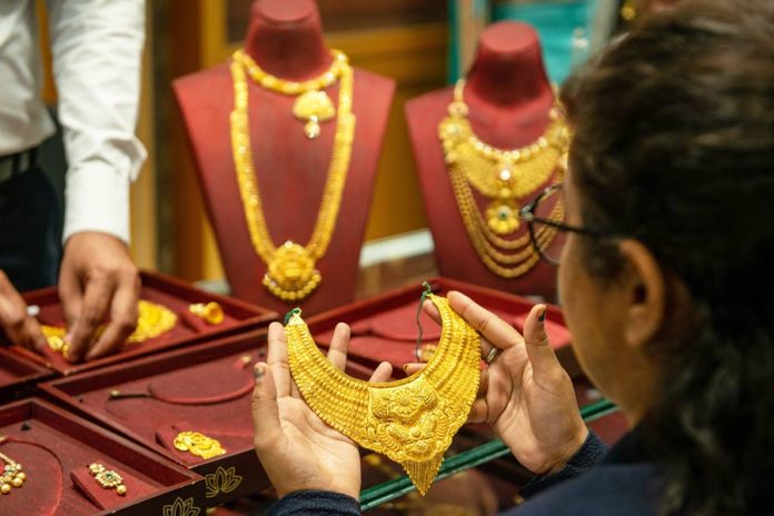 Gold is expensive before the start of Gudi Padwa, how much will it cost per tola today?